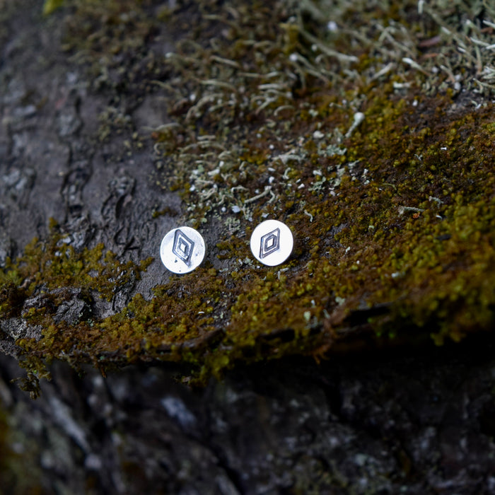 Diamond Back Hug Studs