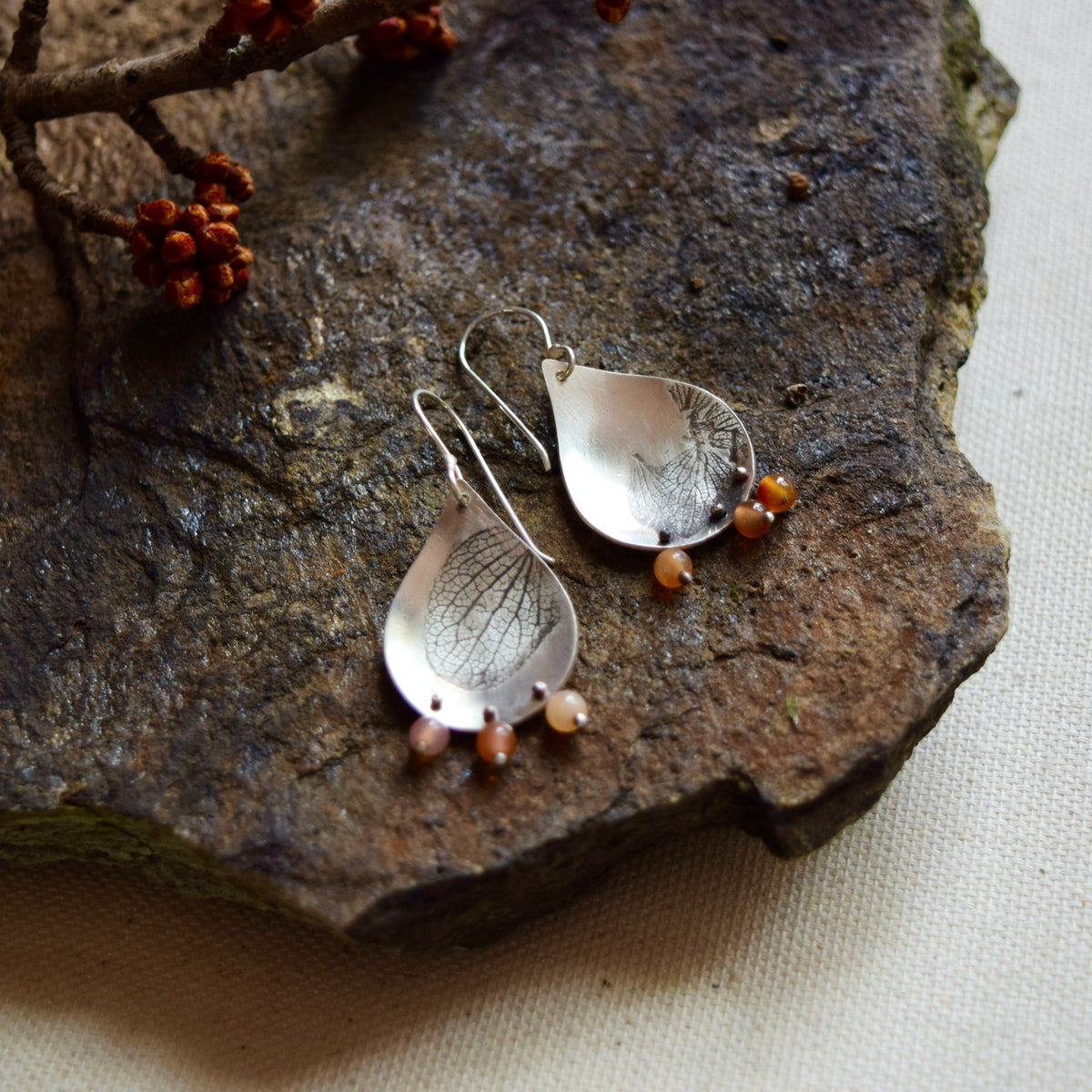 Drop Leaf Earrings with peach agate stone - Small